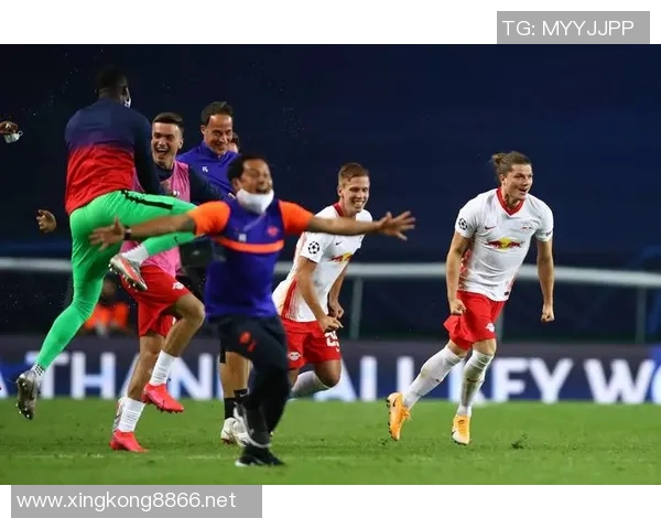 揭秘深圳足球队战术风采与欧冠征程的精彩瞬间 揭秘深圳足球队战术风采与欧冠征程的精彩瞬间