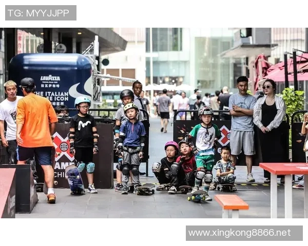 成都滑板队技术变革引发热议推动滑板运动新风潮 成都滑板队技术变革引发热议推动滑板运动新风潮