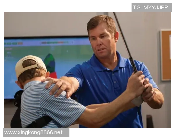 刘敏倾情分享排球技巧与心得助你提升竞技水平与团队协作能力 刘敏倾情分享排球技巧与心得助你提升竞技水平与团队协作能力