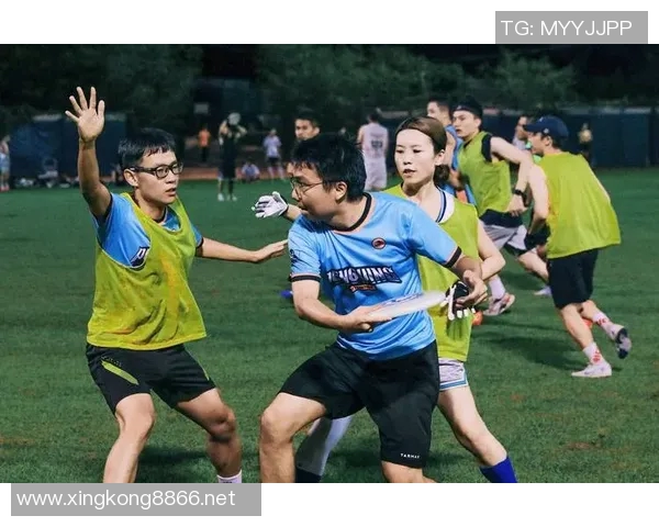 重庆飞盘队的比赛经验分享与运动聚焦探讨飞盘运动的魅力与发展 重庆飞盘队的比赛经验分享与运动聚焦探讨飞盘运动的魅力与发展